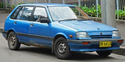 1986 Holden Barina ML hatchback 2011 12 06
