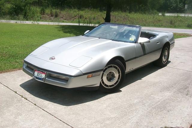 1987 chevrolet corvette convertible pic 19175 640x480 1