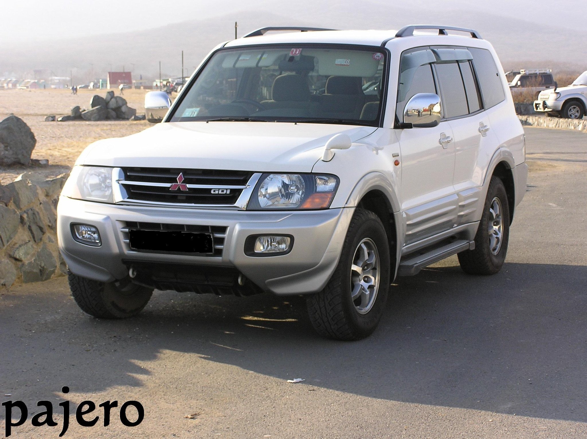 1999 MITSUBISHI PAJERO