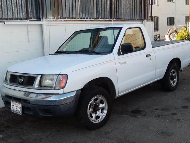 1999 Nissan Frontier VG 4