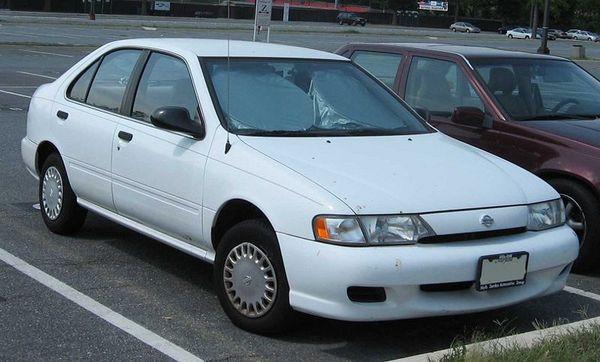 1999 Nissan Sentra GA 3