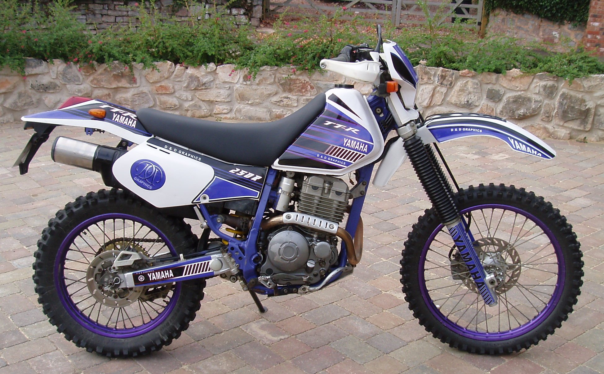 2000 Yamaha TT R250 Motorcycle Service Manual db6ab332 489c 45c7 aebc 551348fe60b6