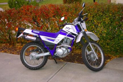 2002 Yamaha XT225 Motorcycle Service Manual