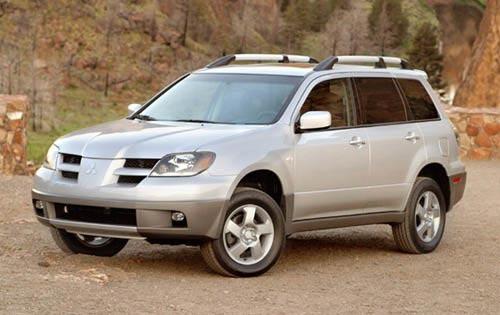2004 Mitsubishi Outlander 1