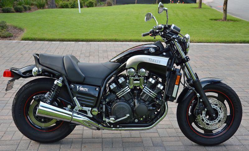 2007 Yamaha VMAX Motorcycle Service Manual