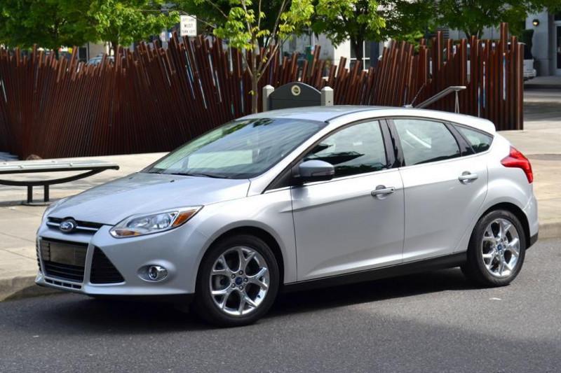 2012 ford focus sel review front angle 2 800x533 c