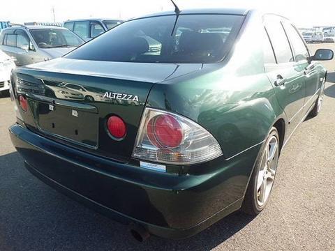 38451 large large daed7cdf 9062 4883 8e51 838104d1c9ef
