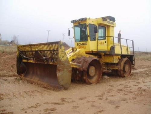 BOMAG REFUSE COMPACTOR BC 571 RB BC 671 RB BC 771 RB SERVICE TRAINING MANUAL