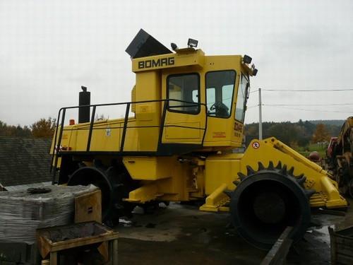 BOMAG Sanitary landfill compactor BC671RB BC771RB BC671RS BC771RS OPERATION MAINTENANCE MANUAL