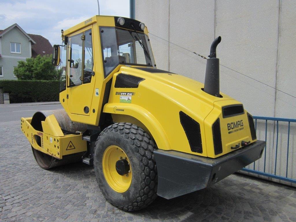 Bomag BW 177213226 Single Drum Roller Service Repair Workshop Manual