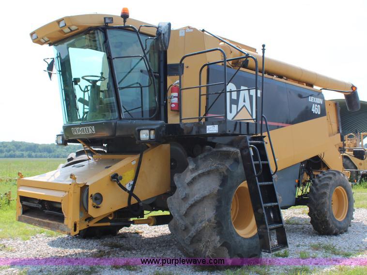 Caterpillar Agro Combine Caterpillar 460 f3e89902 509d 4c59 9989 8cbb9b5ee5d3
