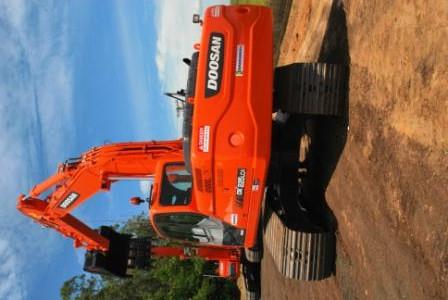 DOOSAN DX225LCA CRAWLER