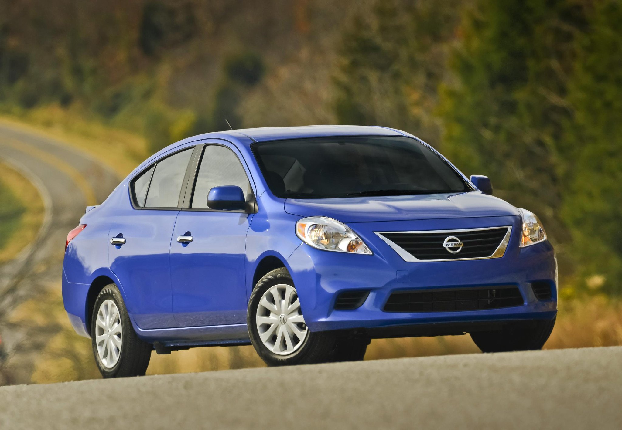 Nissan Versa 2014 Sedan Factory Service Shop repair manual