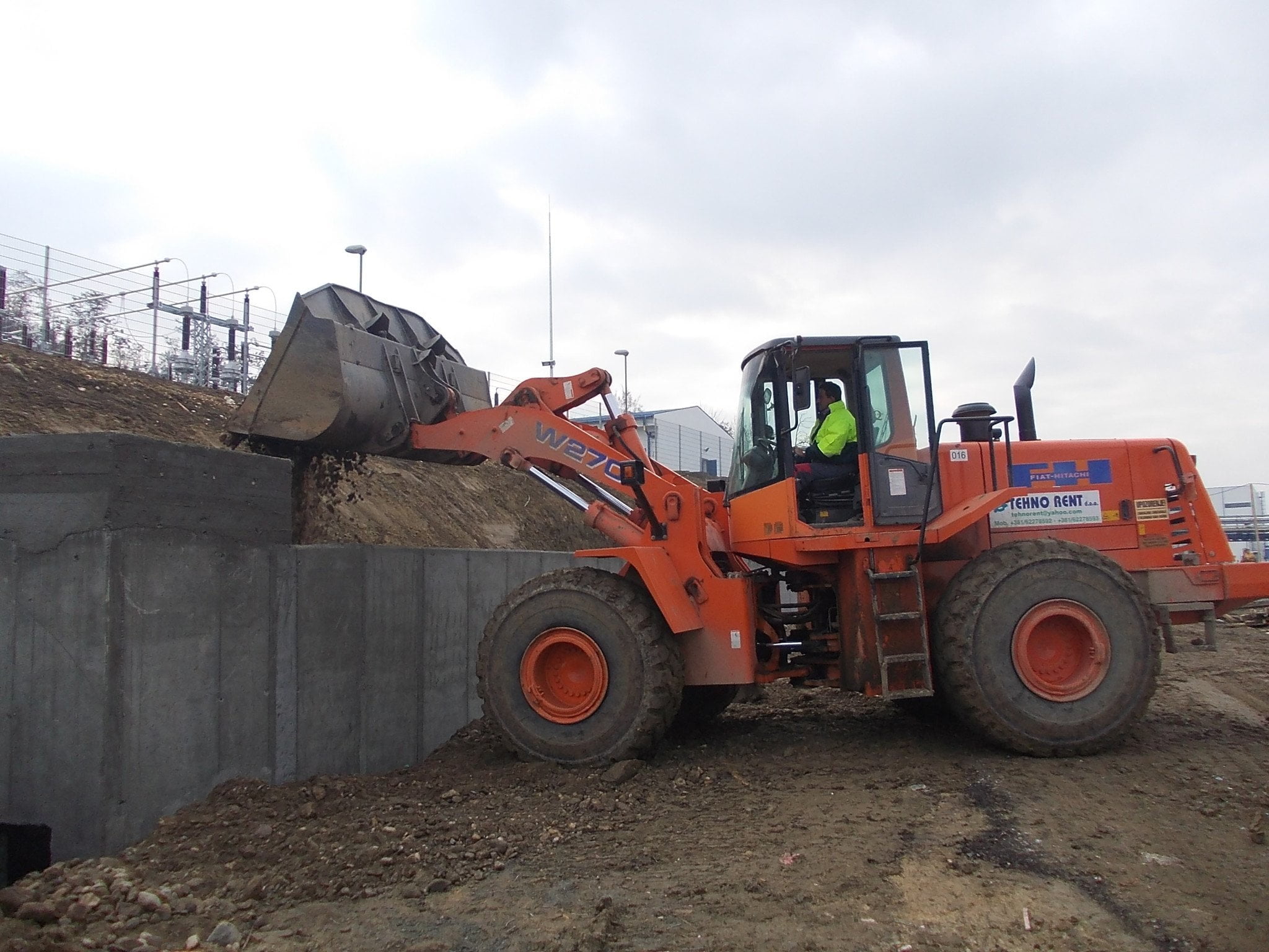 UTVOARIVAC FIAT HITACHI W270