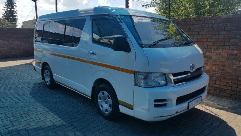 Used Toyota Quantum 1106225 1