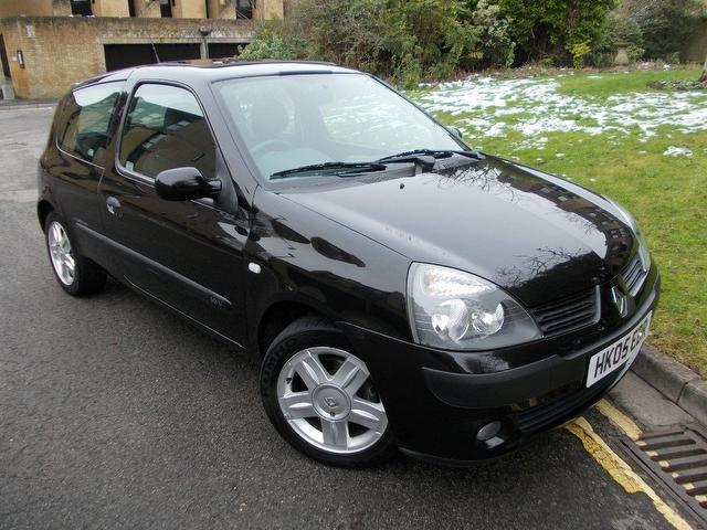 Used Renault Clio 2005 Black Hatchback Petrol Manual for Sale in City Of Bristol UK