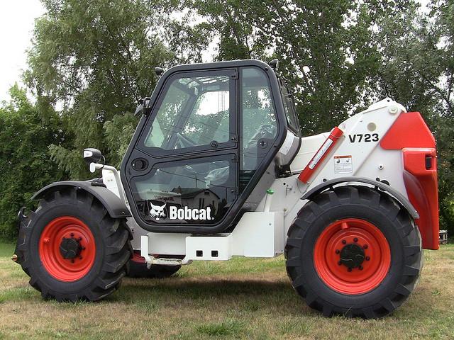 bobcat v723 versahandler 06