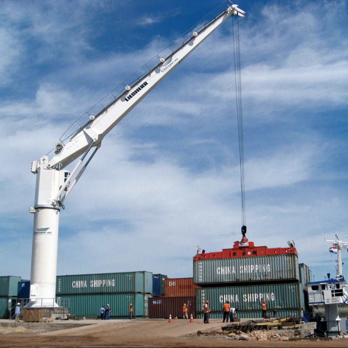 liebherr sc fcc 280 fixed cargo crane container handling argentina1