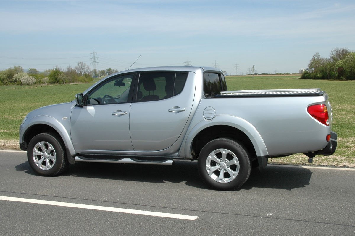 mitsubishi l200 1635 2