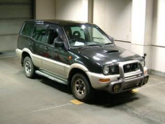 nissan mistral 2875996