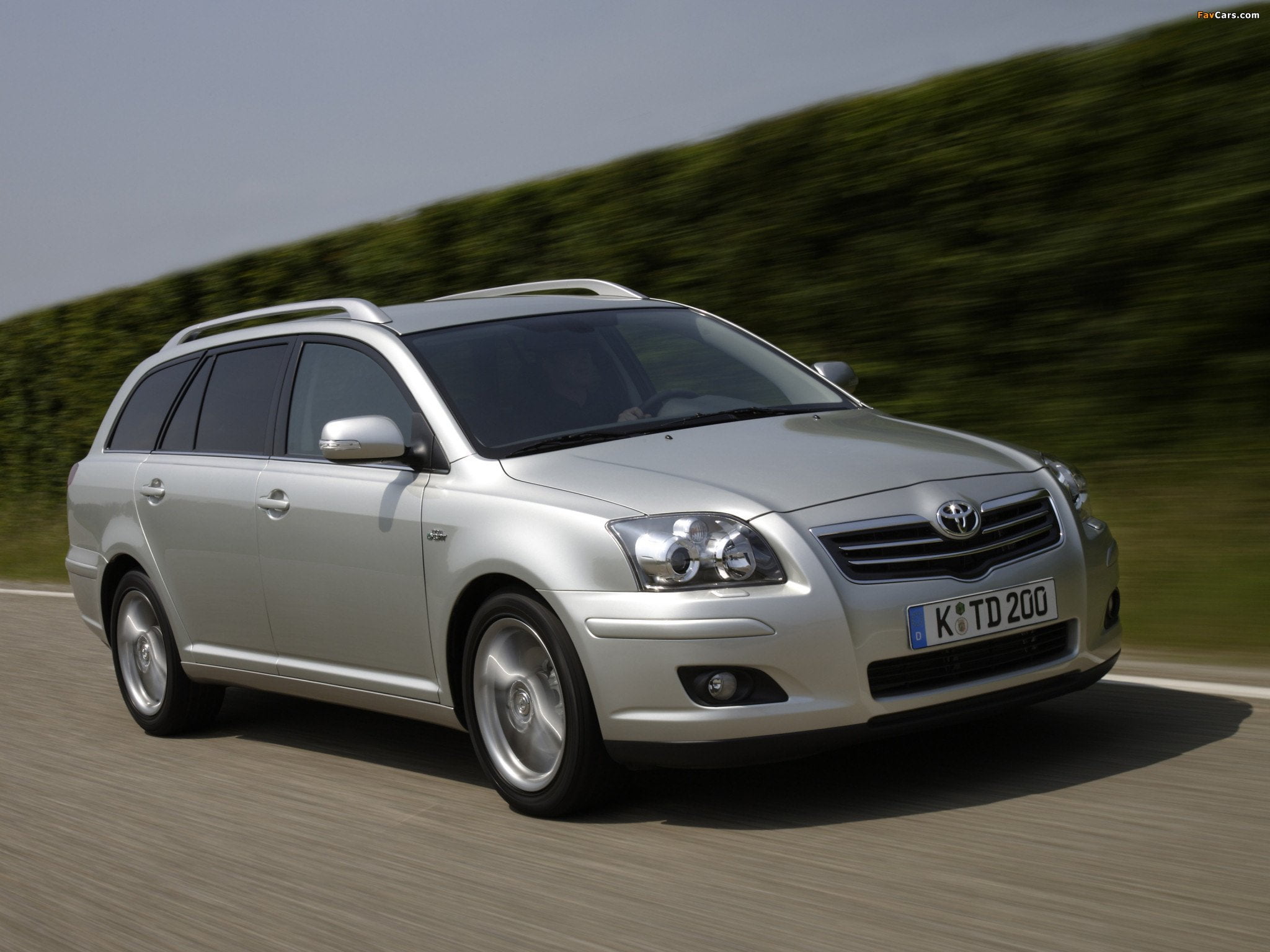 toyota avensis 2006 12