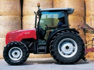 tractor massey ferguson mf 2400 utilitar 102484833 mare